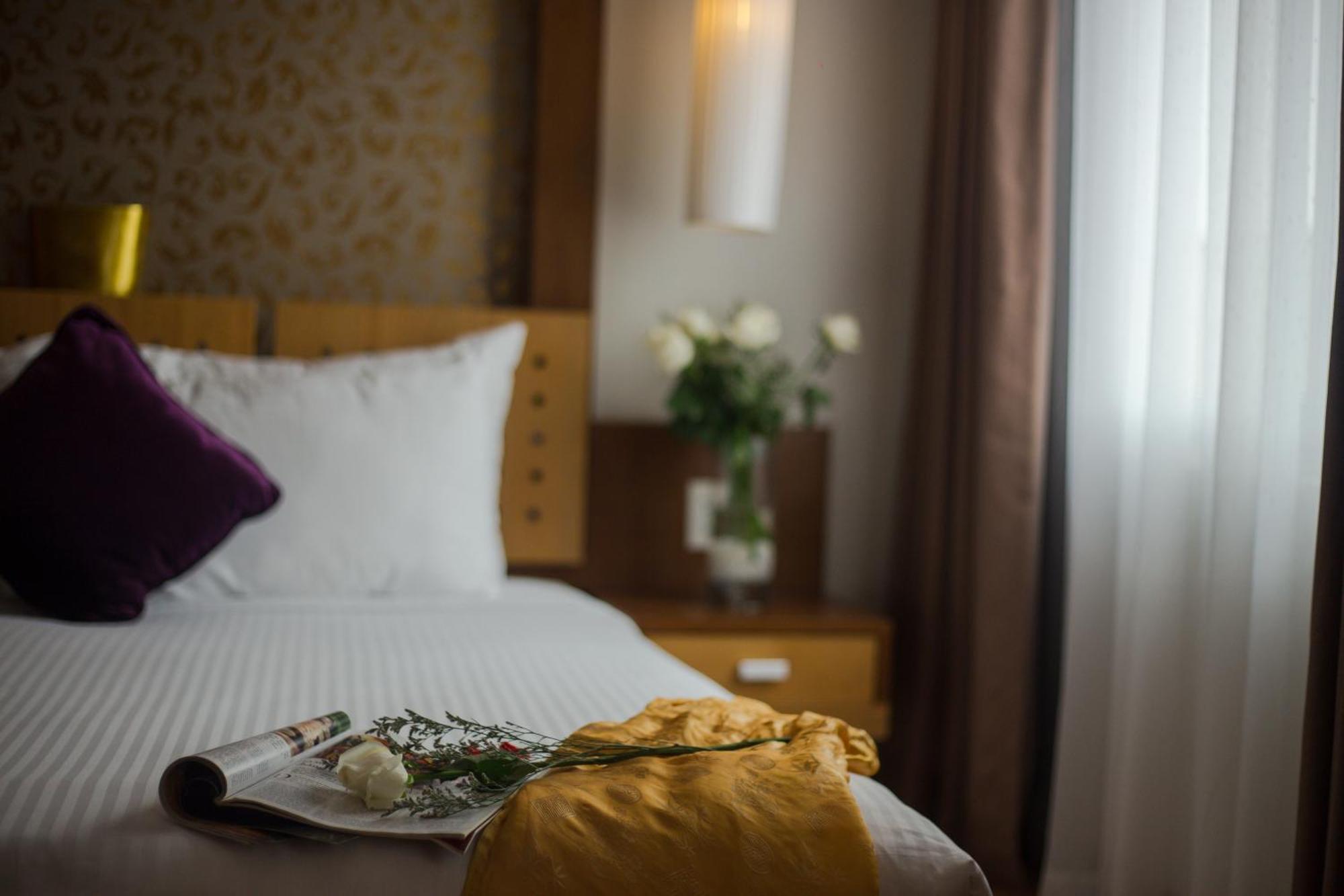 Eliana Ruby Hotel & Travel Hanoi Ruang foto