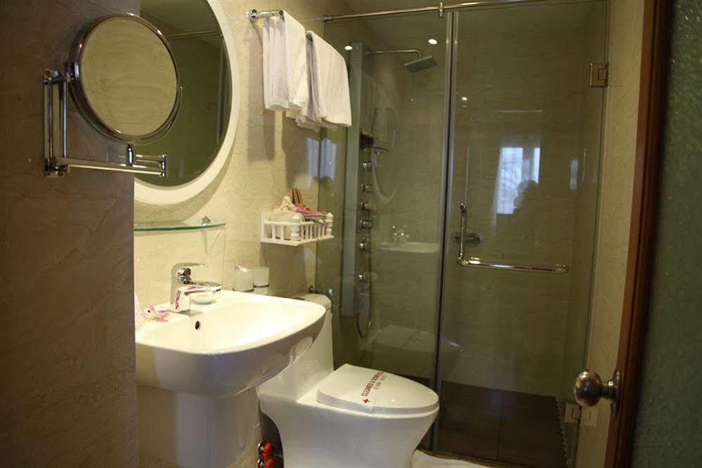 Eliana Ruby Hotel & Travel Hanoi Bagian luar foto