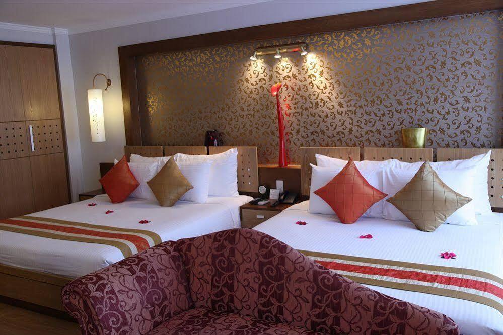 Eliana Ruby Hotel & Travel Hanoi Bagian luar foto